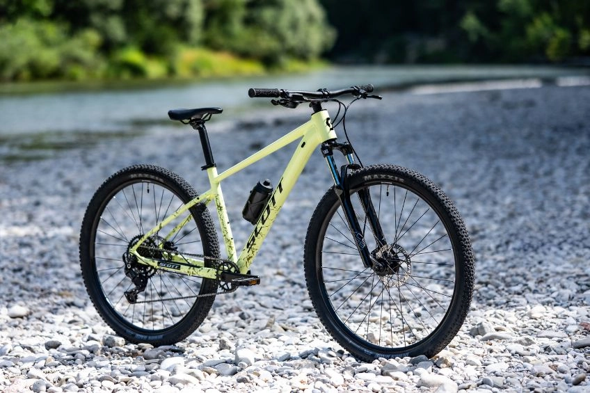 Découvrez l’univers SCOTT