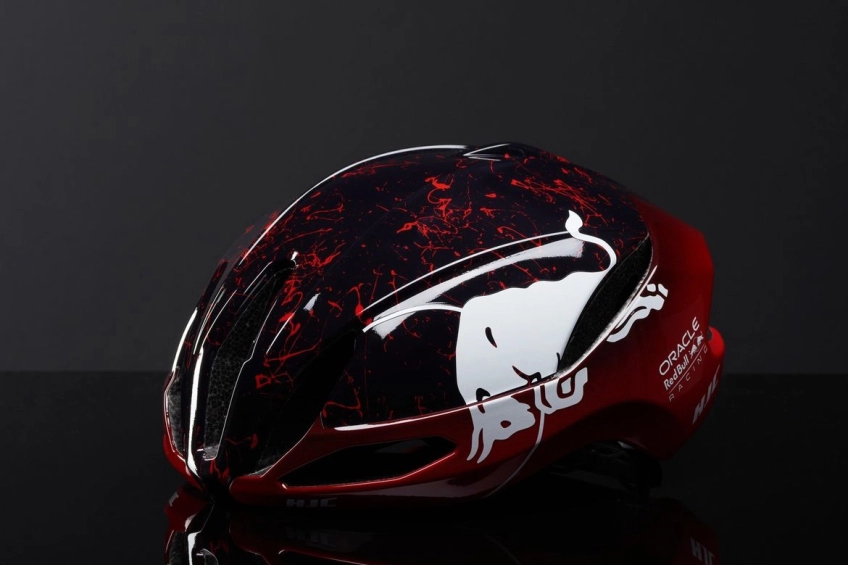 Nouvelles marques de casques et textiles dispo en magasin