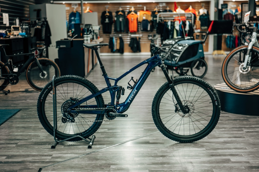 TREK FUEL EX-E 9.8 GX AXS à -35%